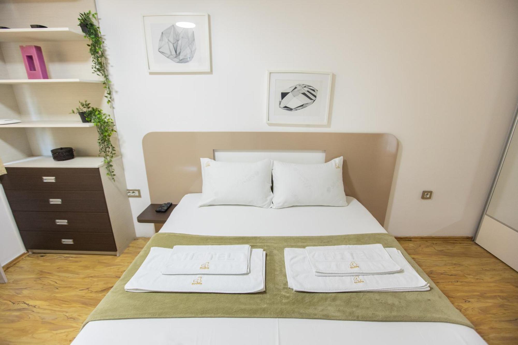 4 Rooms Apartments Nis Bagian luar foto