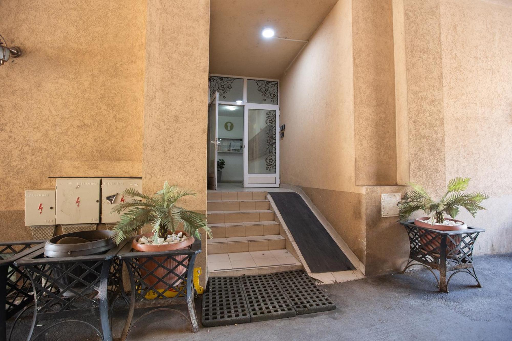 4 Rooms Apartments Nis Bagian luar foto