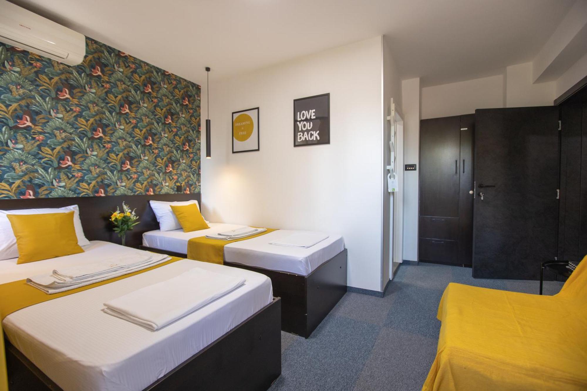 4 Rooms Apartments Nis Bagian luar foto