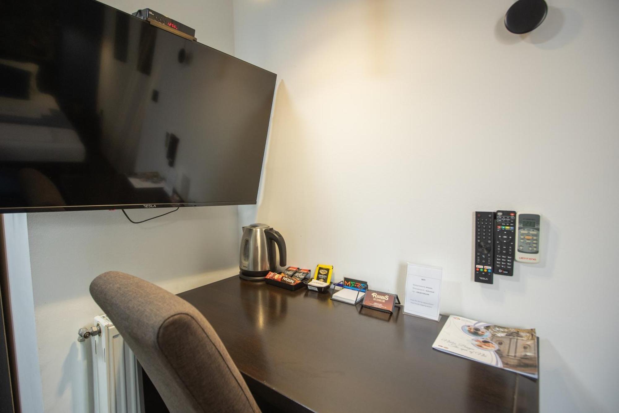 4 Rooms Apartments Nis Bagian luar foto