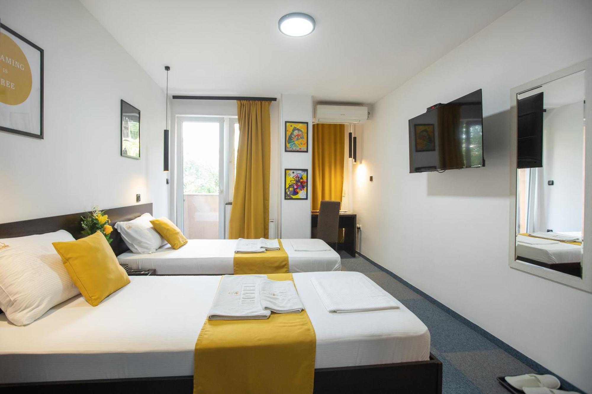 4 Rooms Apartments Nis Bagian luar foto