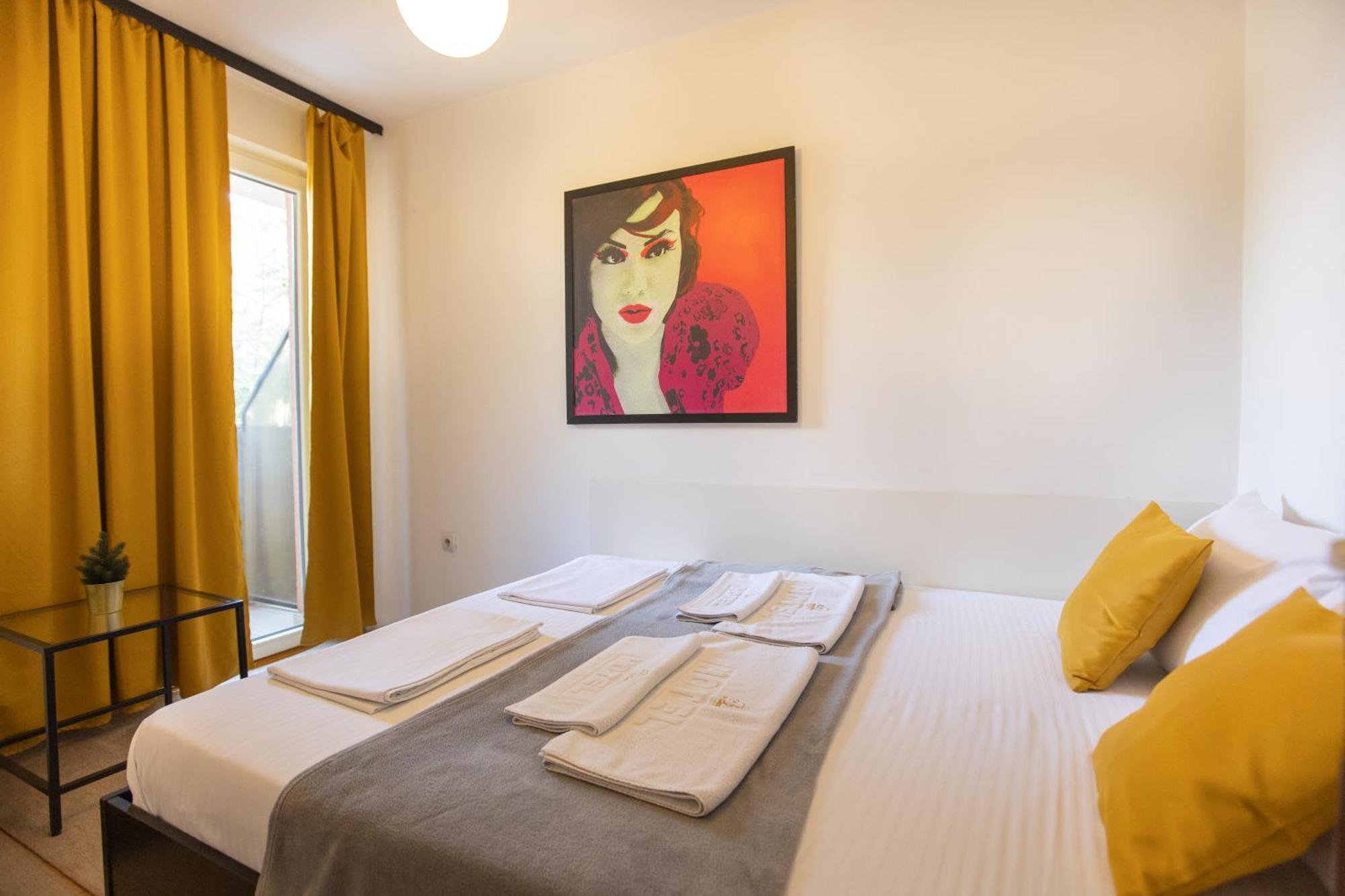 4 Rooms Apartments Nis Bagian luar foto