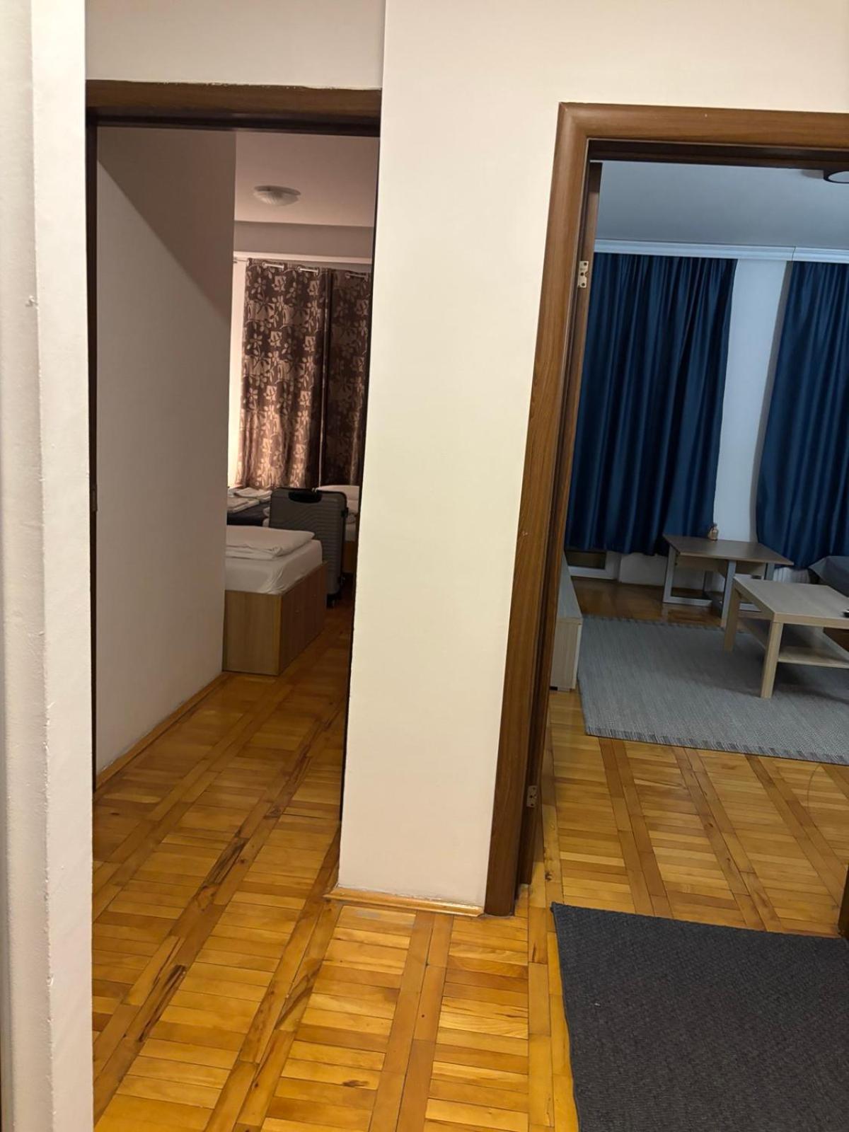 4 Rooms Apartments Nis Bagian luar foto
