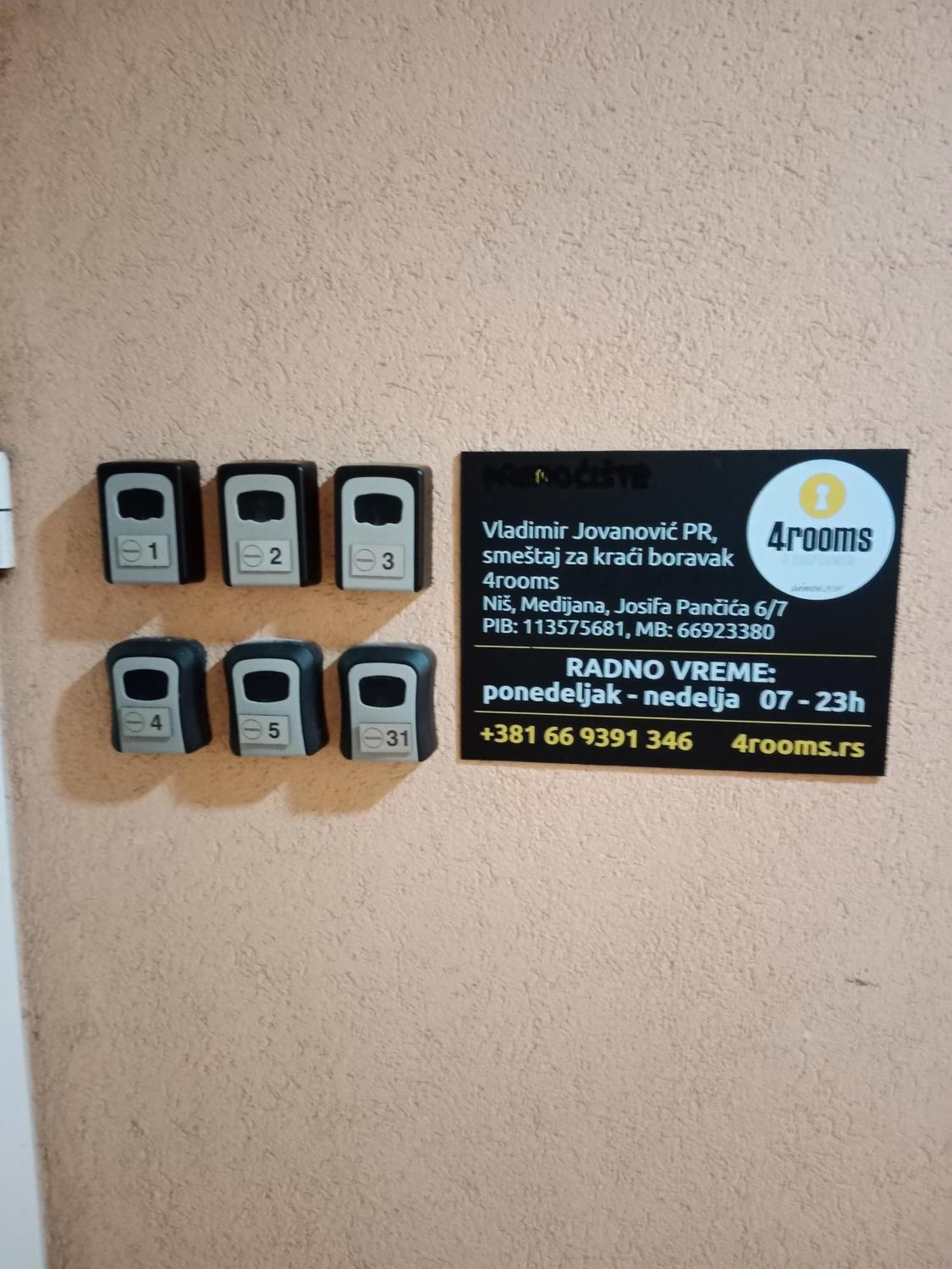 4 Rooms Apartments Nis Bagian luar foto
